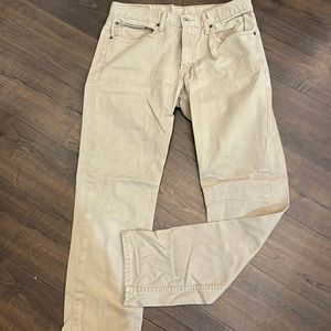 Levi’s‎ Jeans 34x34 but have shrunk significantly. More like 32x32